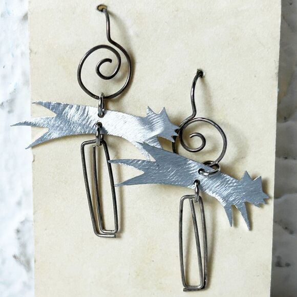 CR Designs Running Coyote Metal Dangle Earrings Southwest Native American Design - Picture 1 of 3